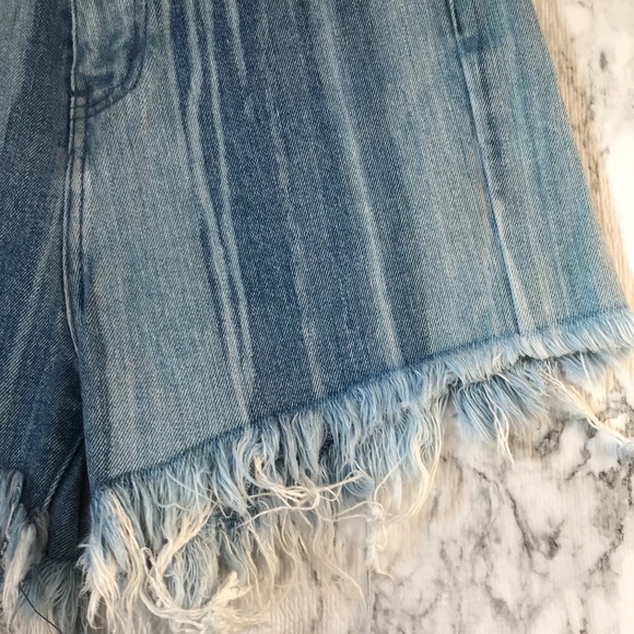 Show Me Your MuMu Toledo Tear Drop Shorts Two Tone Striped Denim Shorts 26 NWT - Picture 6 of 12